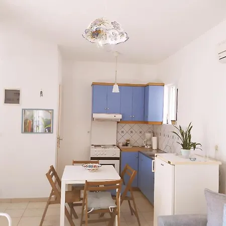 East Red Rock And View Leonidio Maisonette Studio Exterior photo
